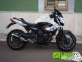 usato YAMAHA XJ6